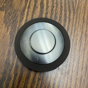 Becca Moonstone Highlighter